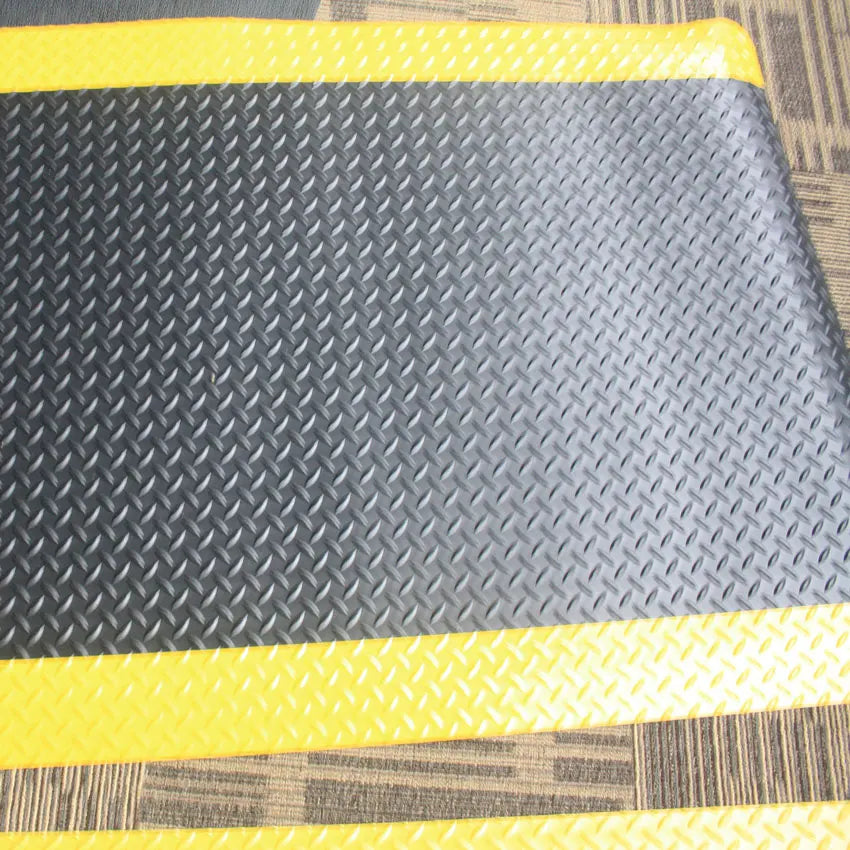 60 X 90cm Customized Colors 3 Layers PVC Antistatic ESD Anti Fatigue Floor Mat Ergonomic Mat for Long Hours of Standing Work